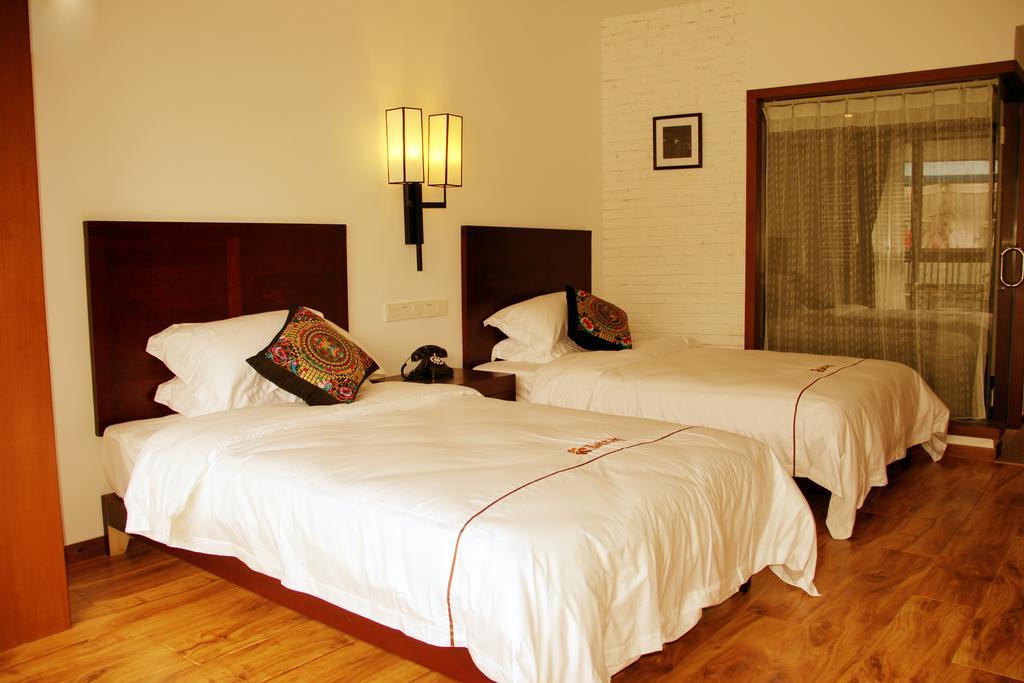 The Flower Hotel Guilin Room photo